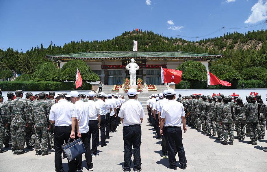 “重走紅軍東征路”暨八一軍事日主題活動(dòng)